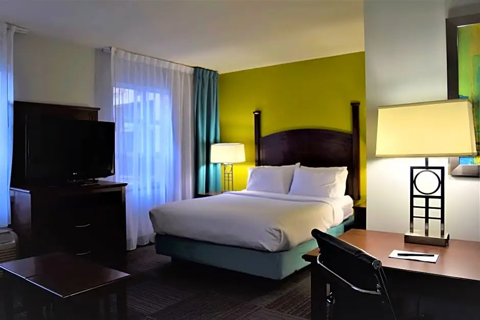 Staybridge Suites London by IHG - Chambres