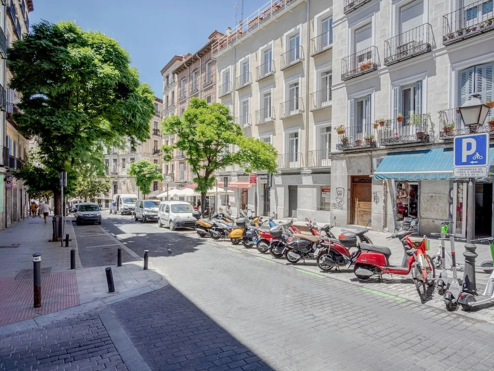 Limehome Madrid Calle Ave María