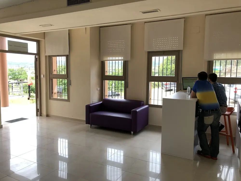 Lobby & Reception