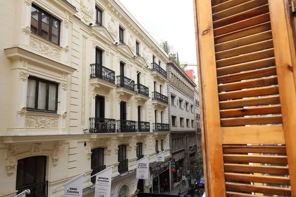 LH Plaza Santa Ana