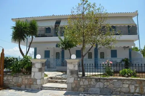 Ammos Apartments