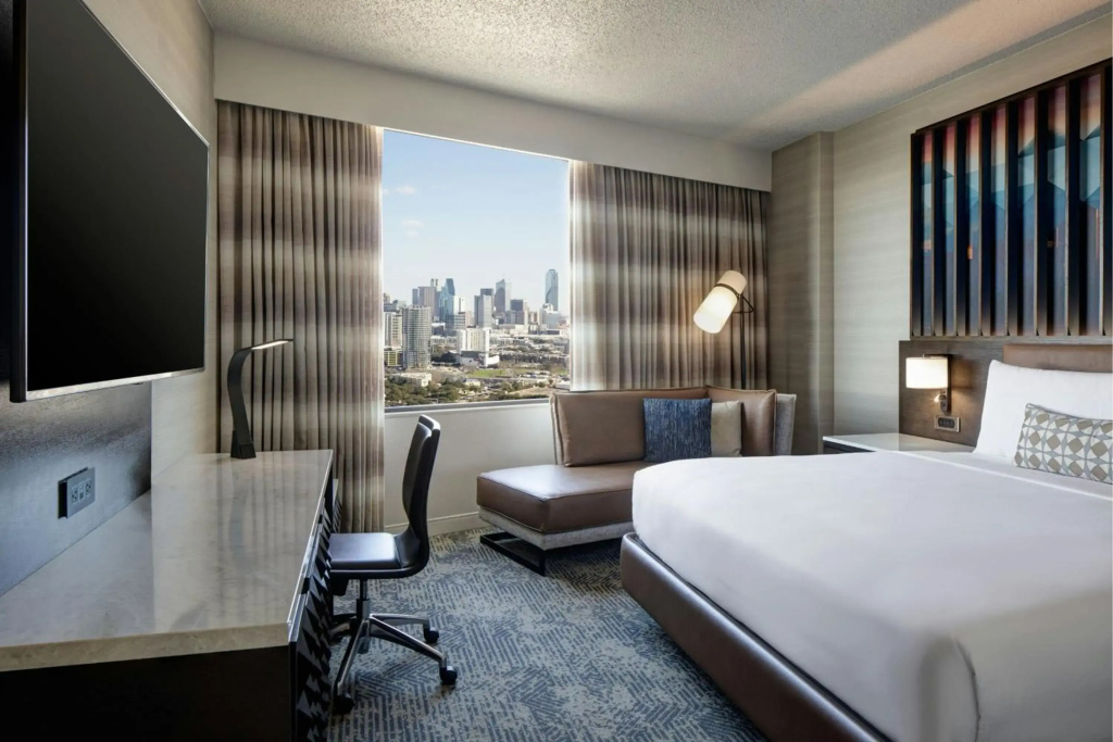 Renaissance Dallas Hotel — фото
