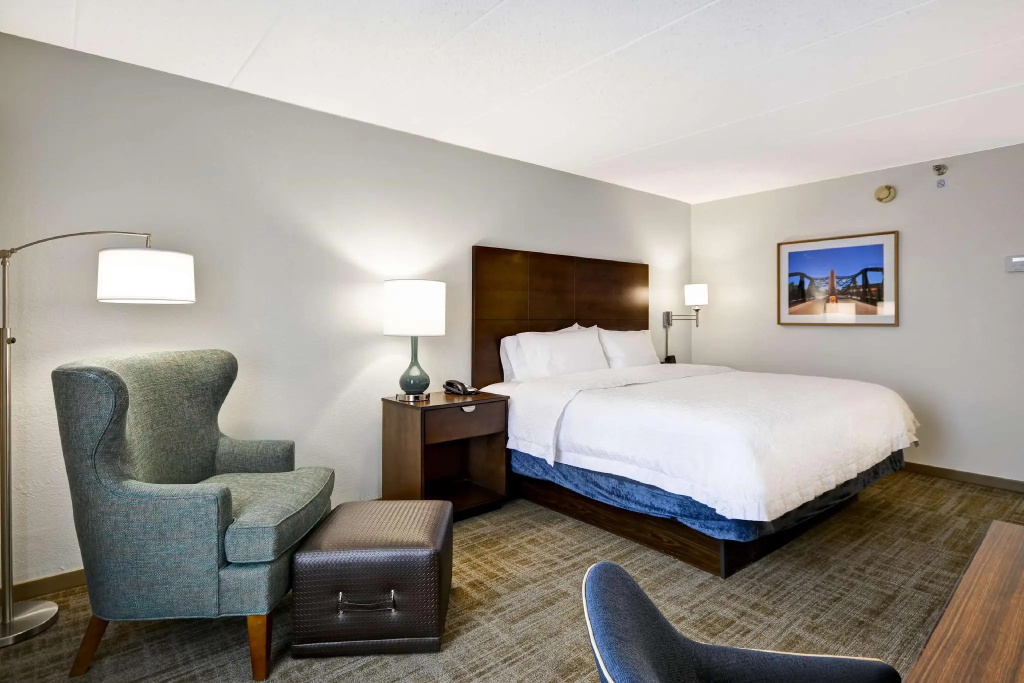 Standard Double room (full double bed)