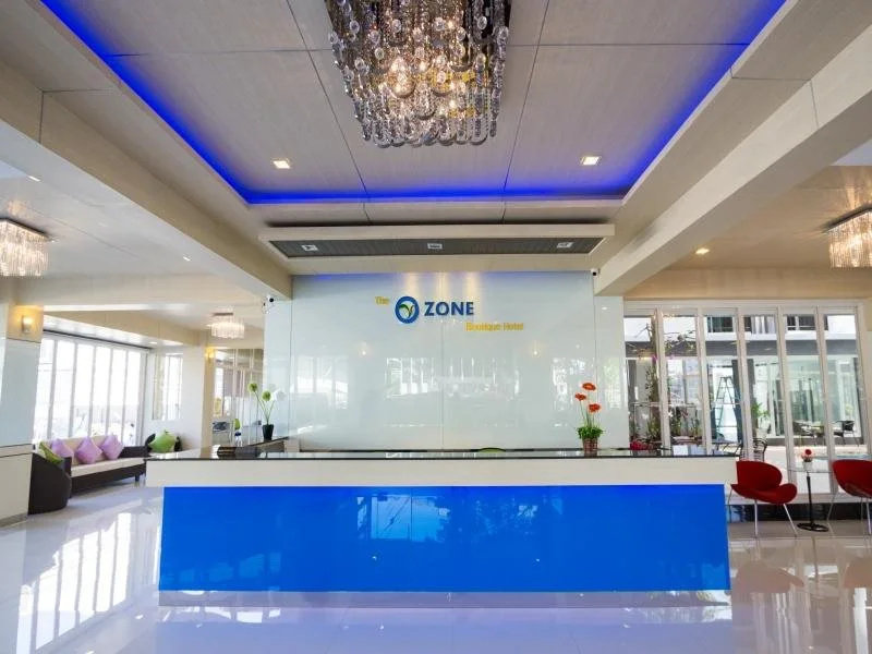 Lobby & Reception