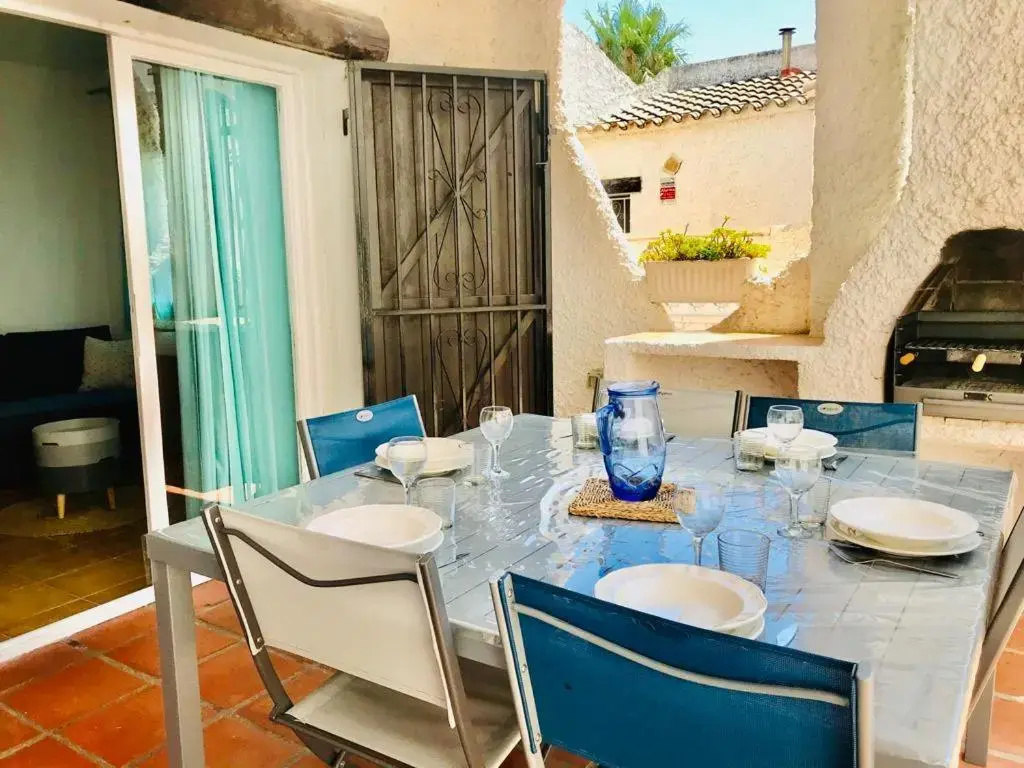 Charmante maisonnette avec piscine communautaire, idéale vacances familiales