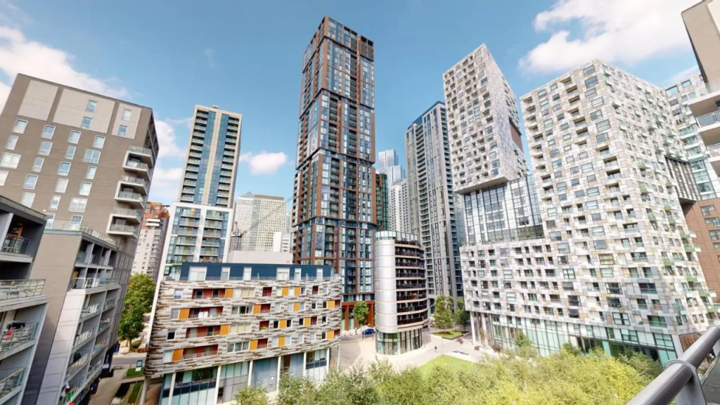 Indescon Square At Canary Wharf By Mysquare (Studio)
