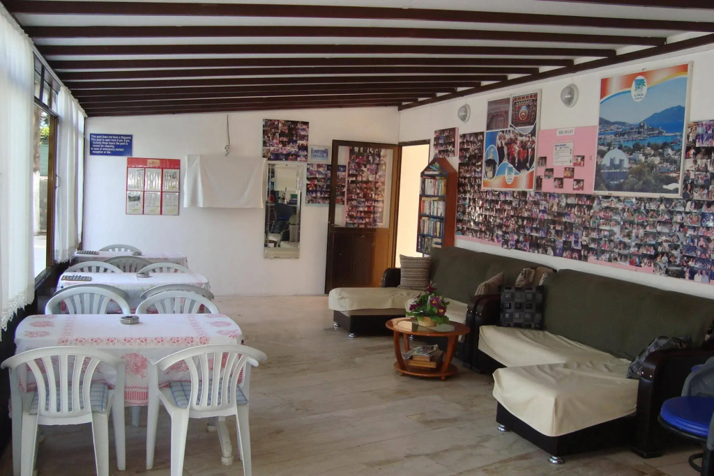 Hotel photo 12