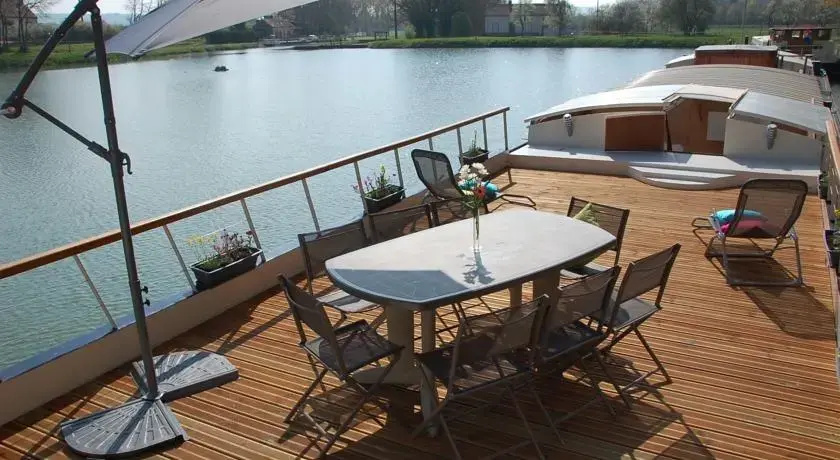 Péniche Magnolia