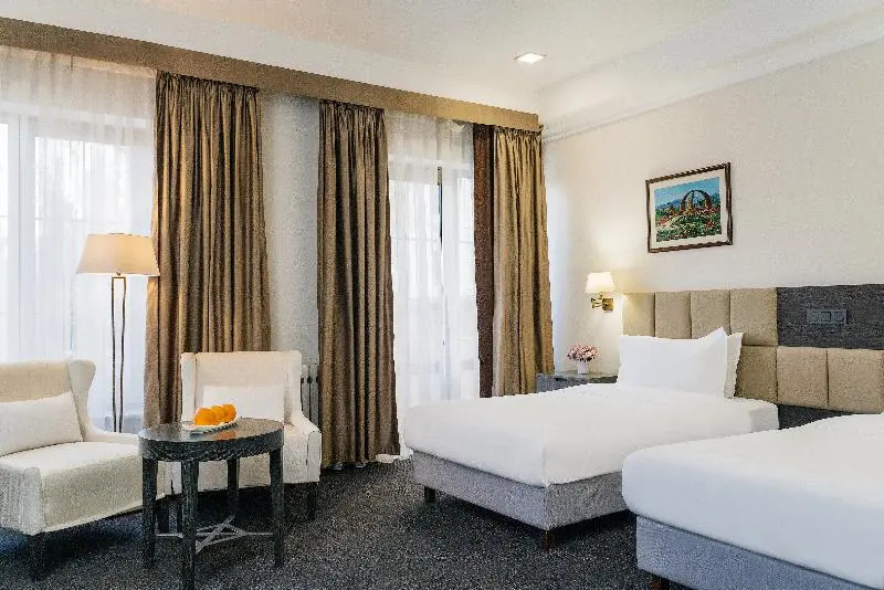 Ambassador Hotel - Chambres