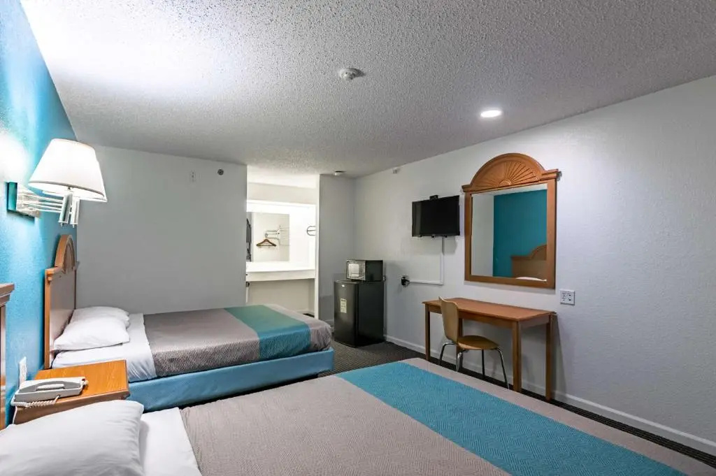 Deluxe Quadruple room