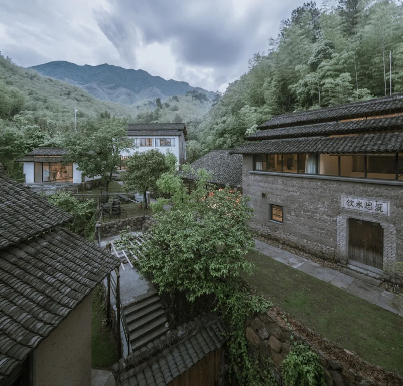 Anji Valley House Hotel