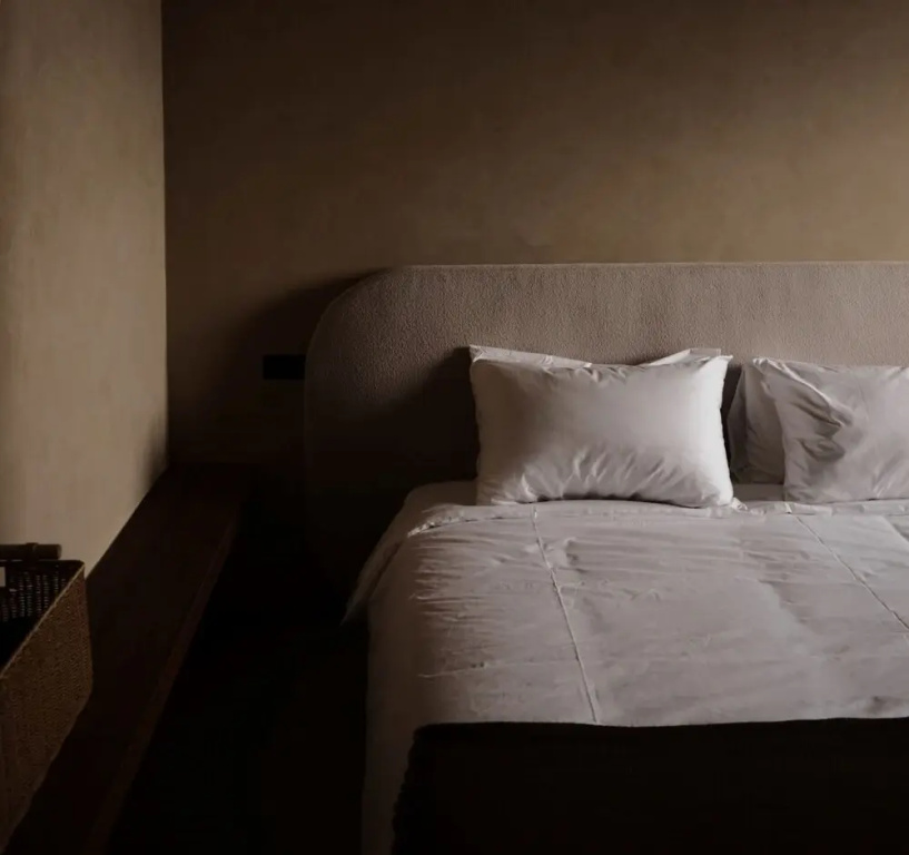 Standard Double room with balcony (full double bed)