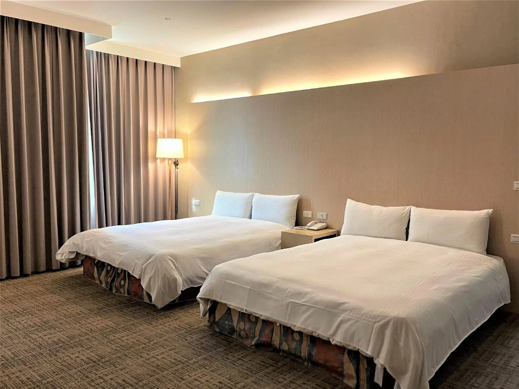Deluxe Quadruple room