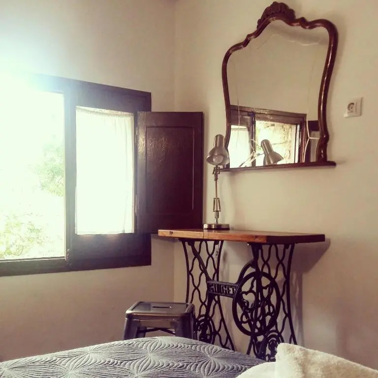 Economy room