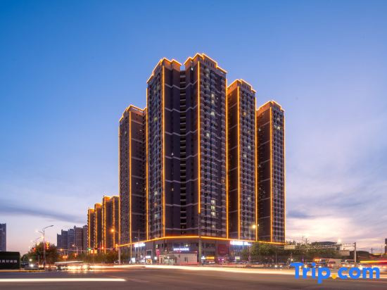 Guangchuan Jinghong Hotel (Korla Jiuding Licheng Agricultural Products Market Store)