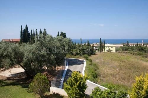 Erietta Studios 3 *