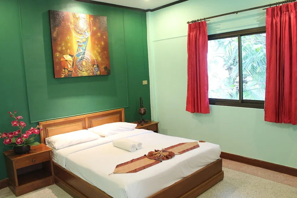 2 Bedrooms Family Bungalow