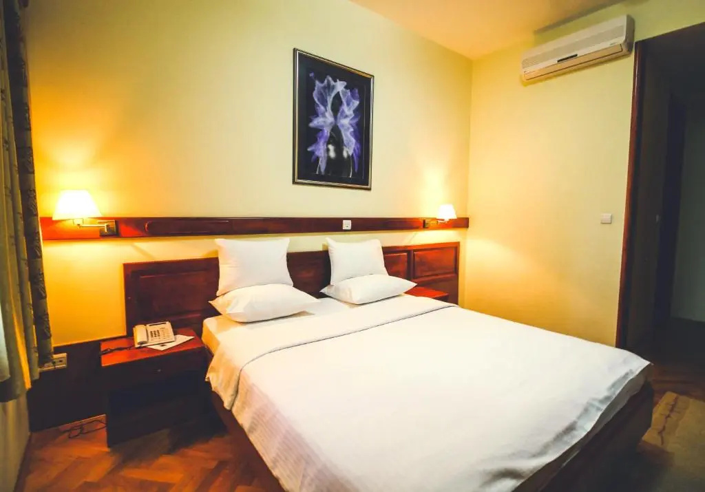 Standard Double room (full double bed)
