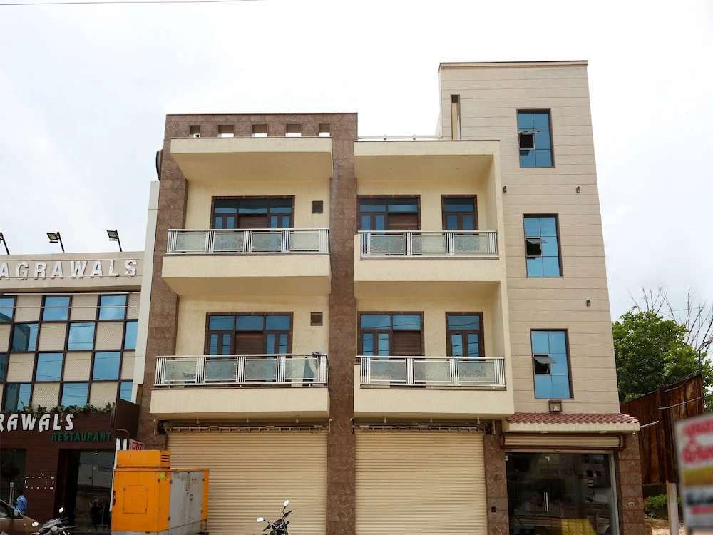 Hotel Pushpa Palace By OYO Rooms
