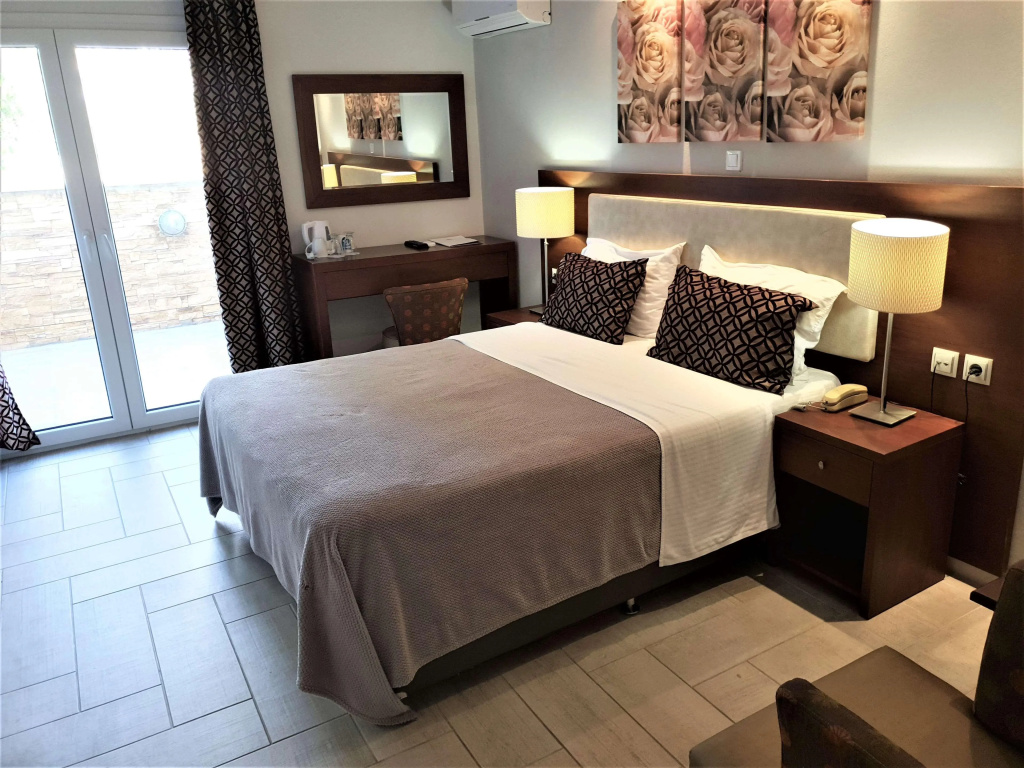 Chryssi Akti, Sure Hotel Collection by Best Western — 4