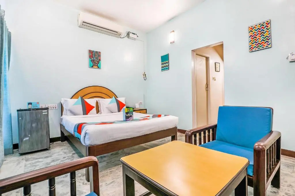 FabExpress Santhi Inn - Chambres