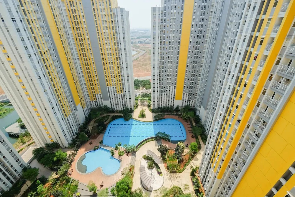 Minimalist 2BR Apartment The Springlake Summarecon