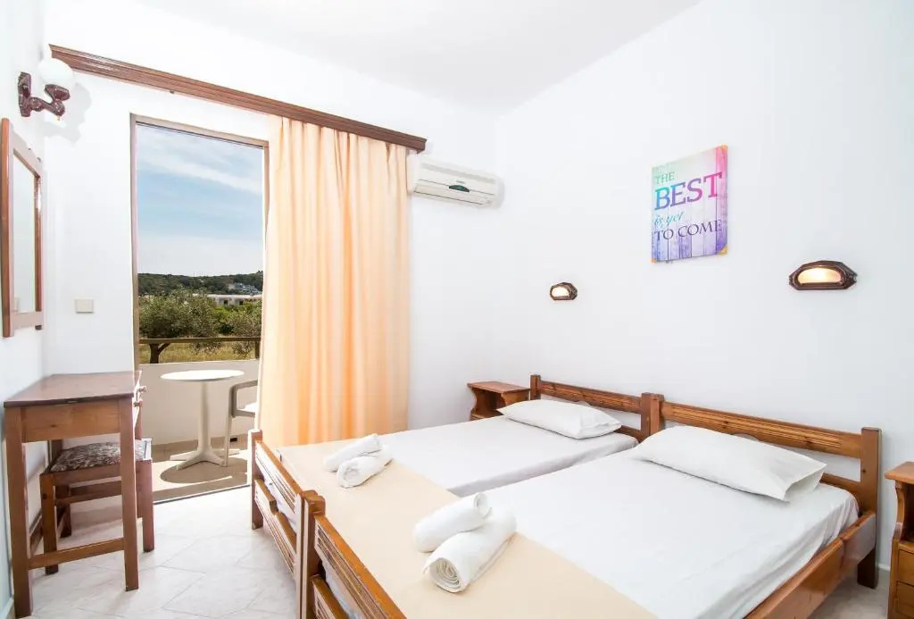 Standard Double room with garden view (twin beds)