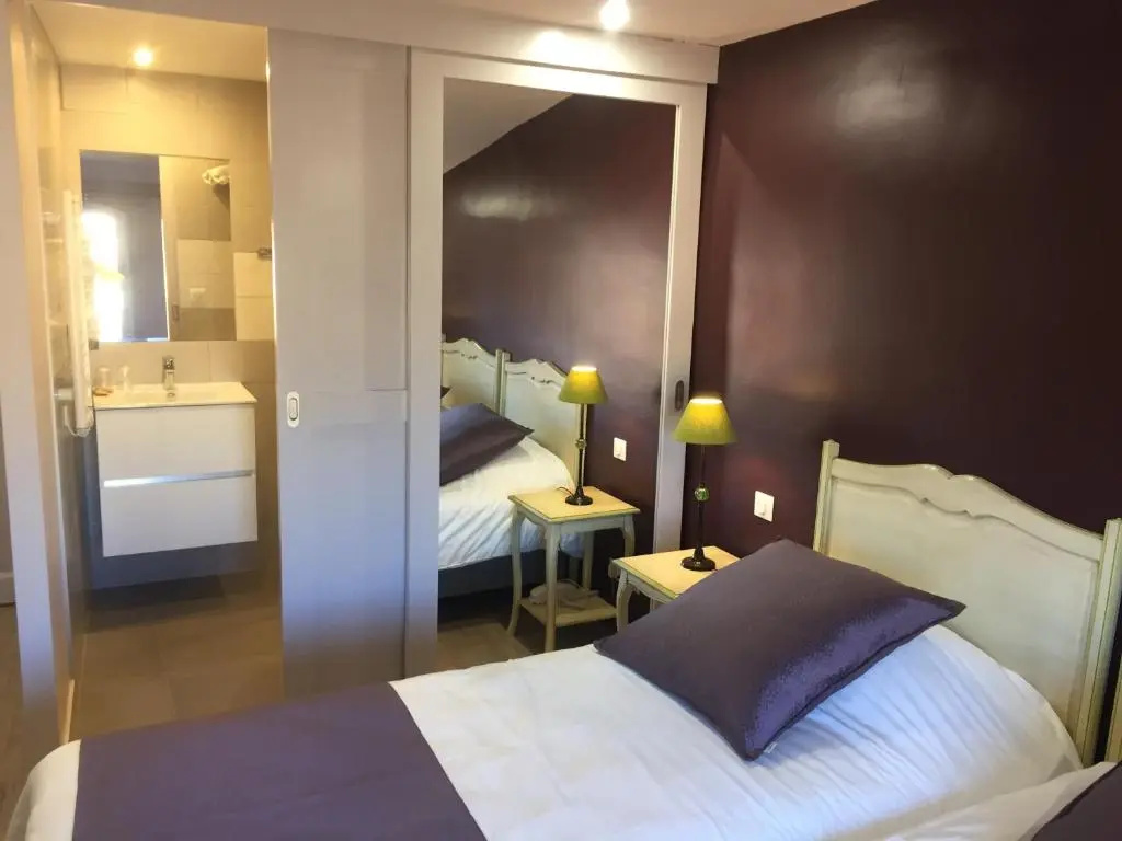 Standard Double room (twin beds)