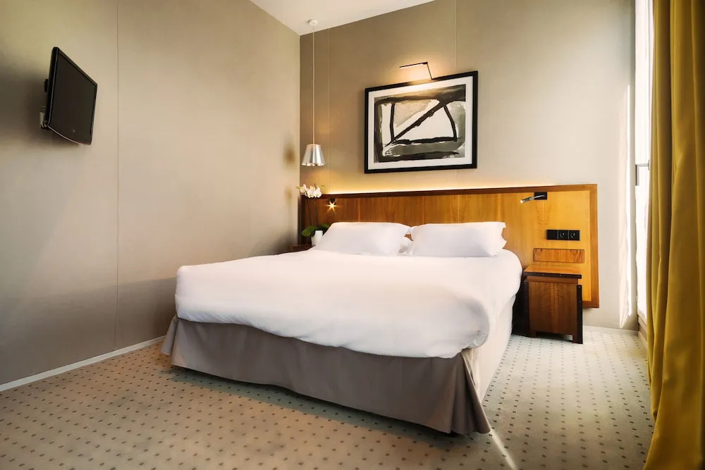 Standard Double room (full double bed)