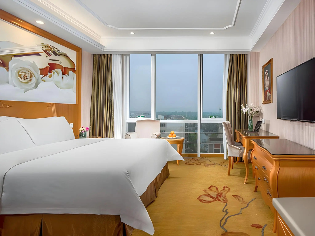 Отель Vienna Hotel (Beijing Songzhuang) в Пекине