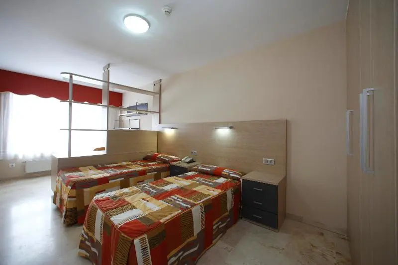 Double room (twin beds)