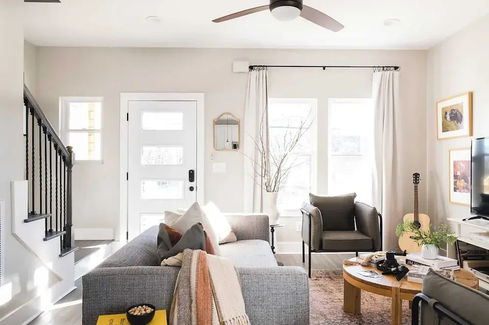 Stapleton & Mcgraw by Avantstay 2 Units! Sleeps 16! Spacious Home in Nashville!