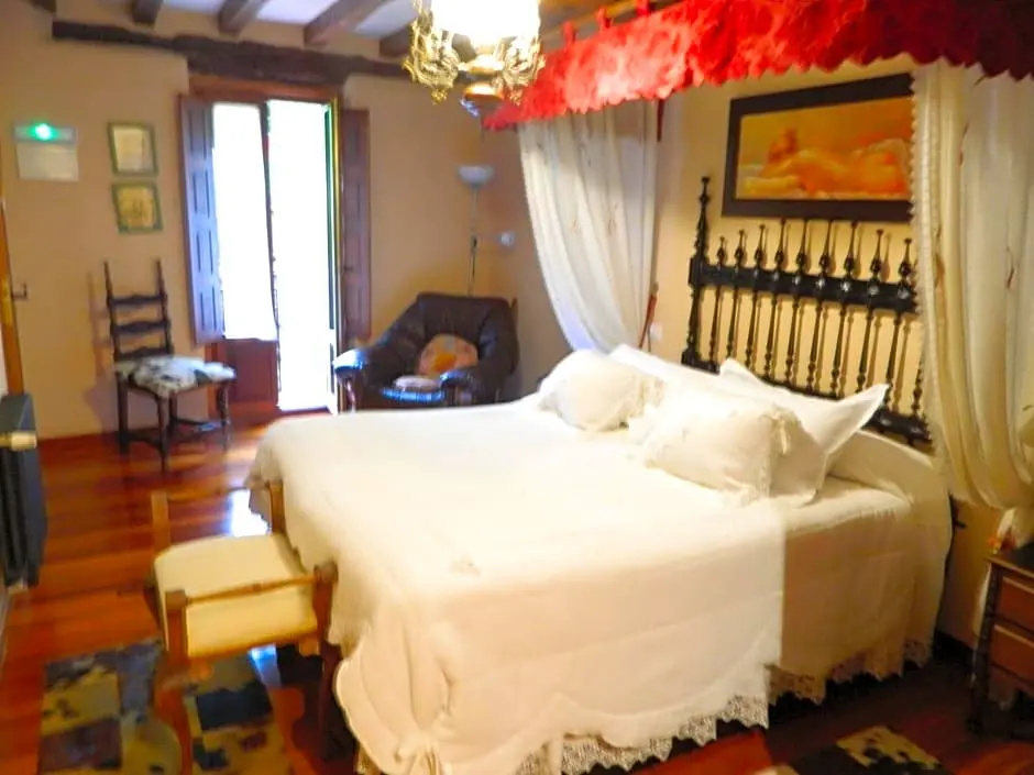 Hotel La Casona De La Torre - Chambres