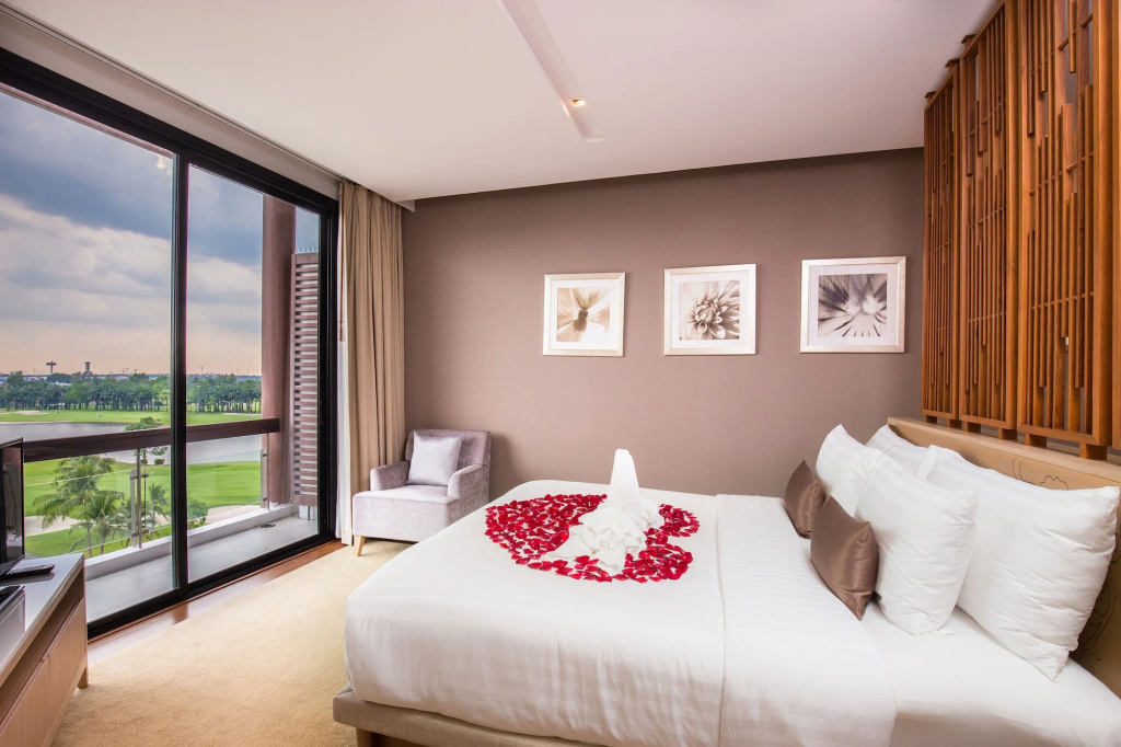 Summit Windmill Golf Suite Hotel @Suvarnabhumi — фото