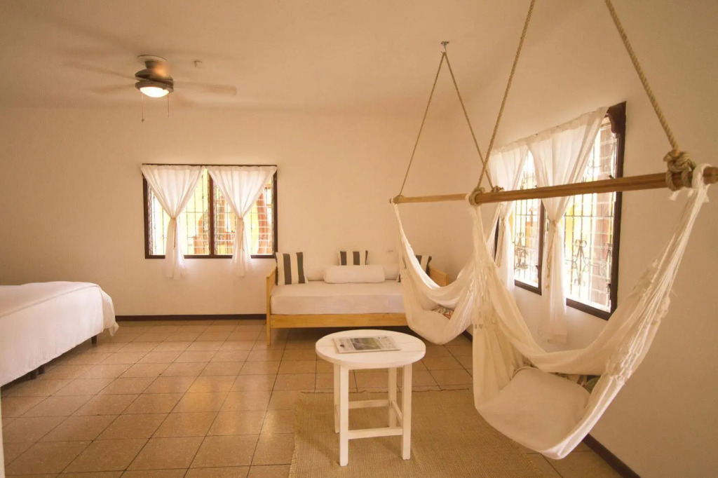 Sunset Shack Hotel - фото 22