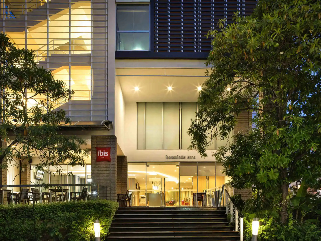 ibis Bangkok Sathorn — фото