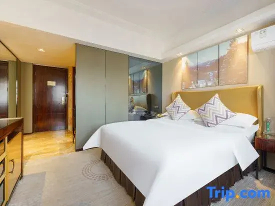 Business Double room (full double bed)