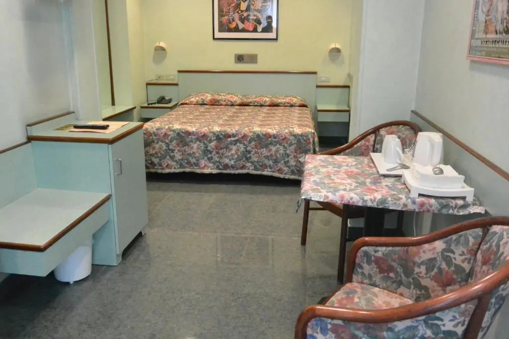 Le Petit Hotel - Chambres