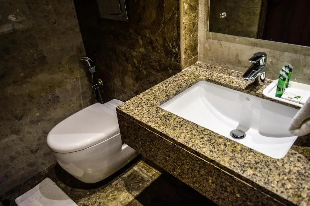 RG Royal Hotel and Convention - Chambres
