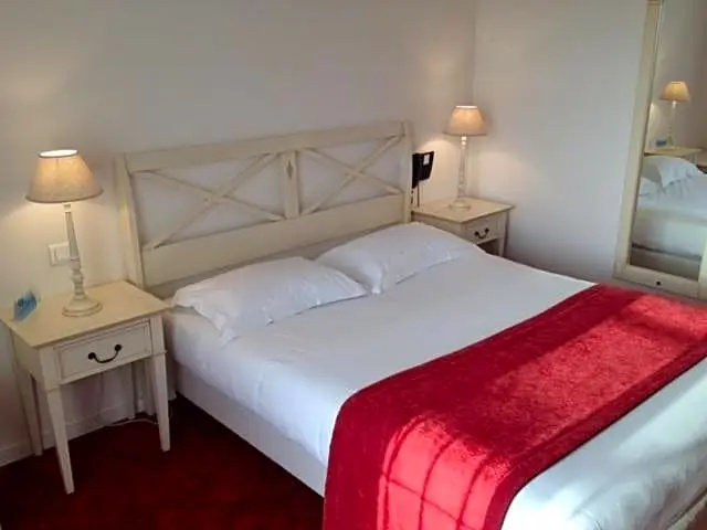 Brit Hotel Du Perche - Chambres