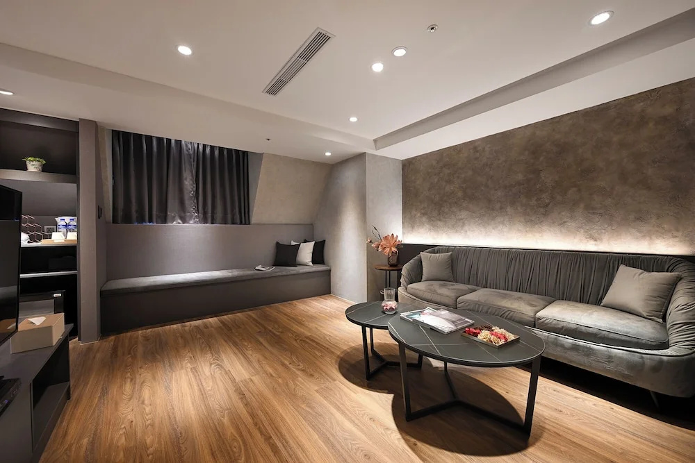 Executive Double room (full double bed)