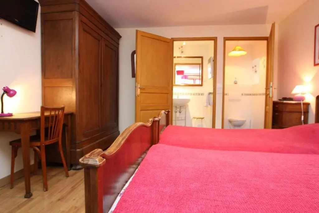 Standard Double room (twin beds)