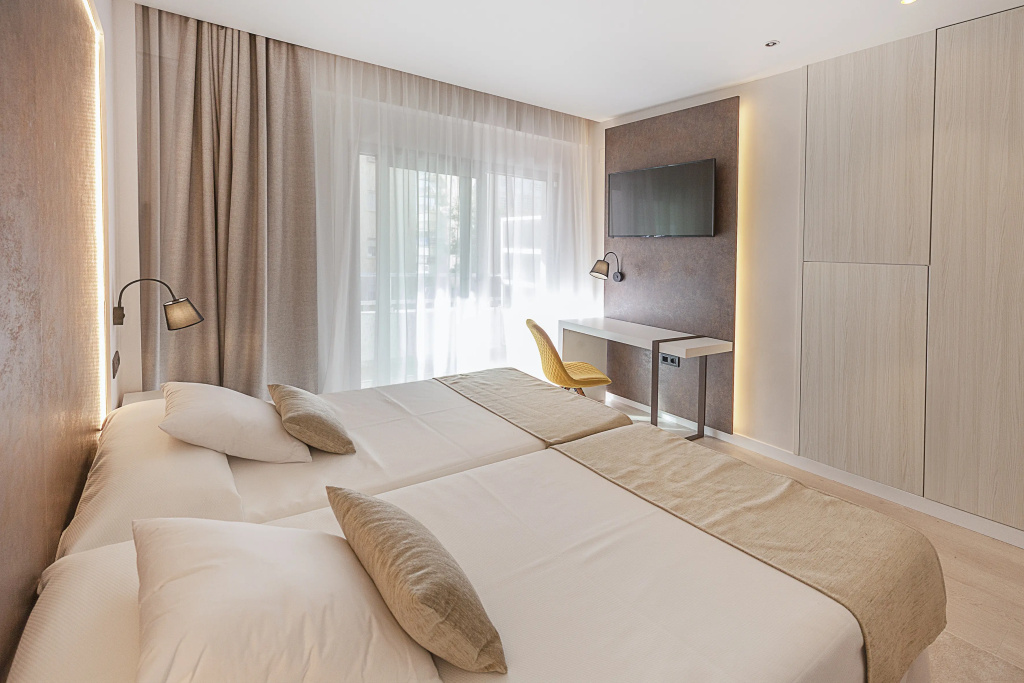 Benidorm Centre Hotel - Только для взрослых - фото 7