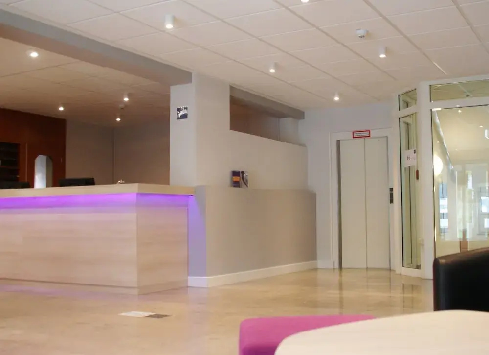 Lobby & Reception
