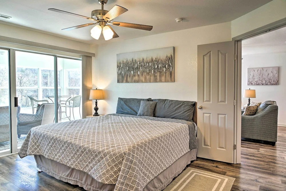Branson Vacation Rental w/ Sunroom & Water Views