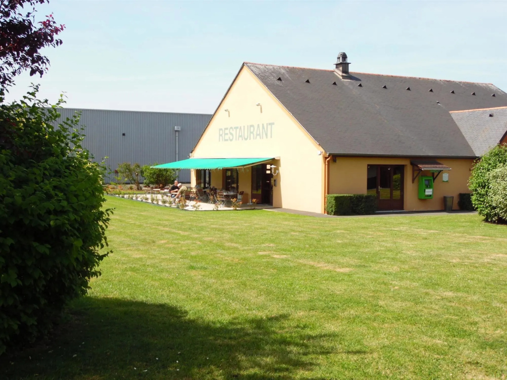 Le 2 by HOTEL AKENA LA FERTE BERNARD - Général