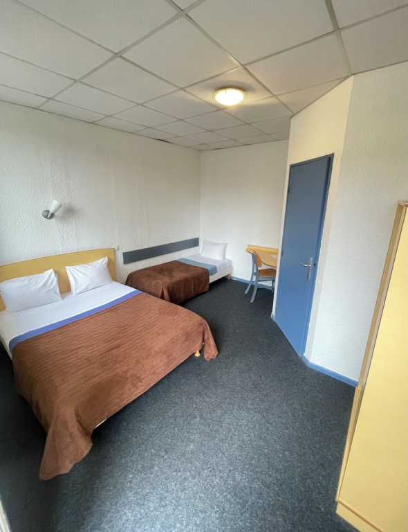 Comfort room