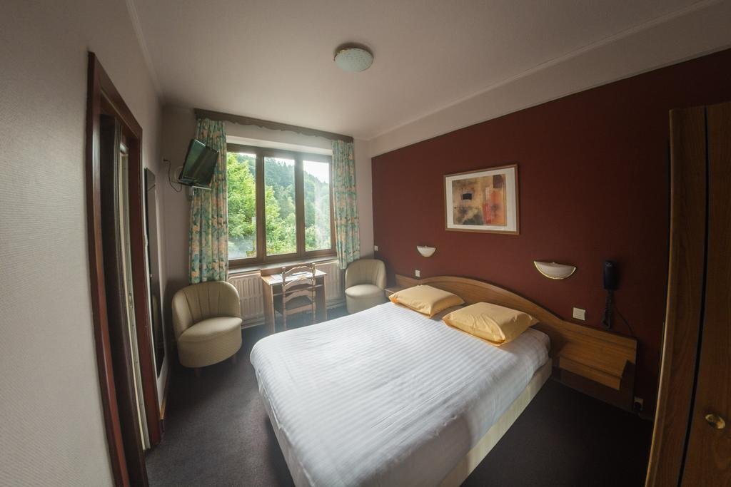 Villa Le Genet Fleuri, La Roche-en-ardenne, 2 à 4 pers. by null