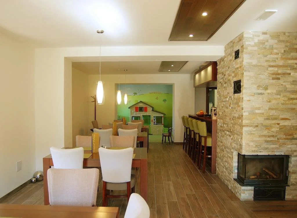 Lobby & Reception
