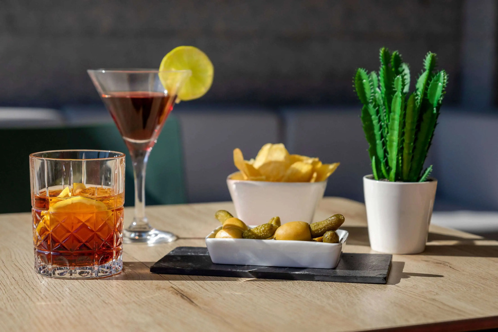 Food & Beverage